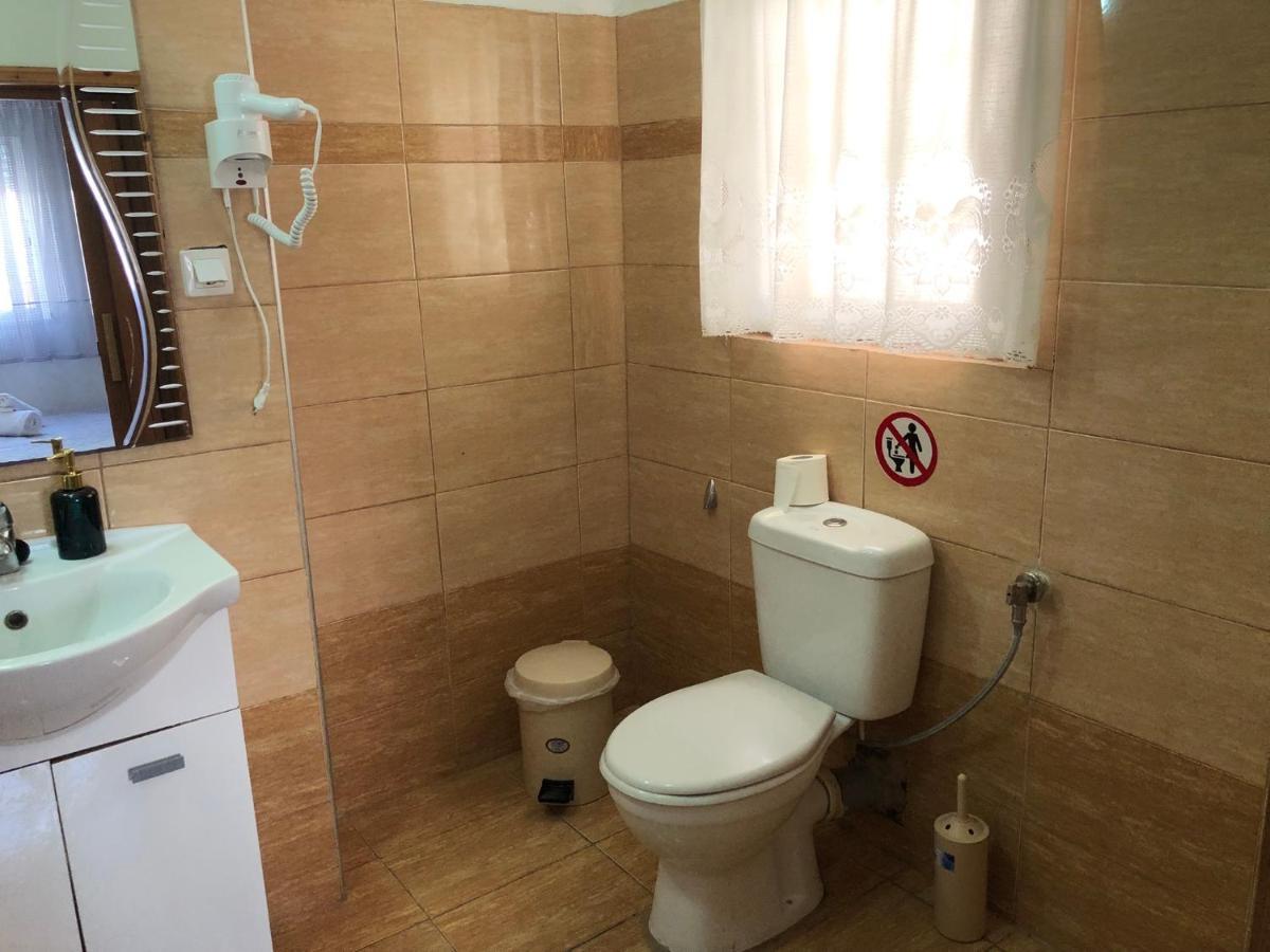 Eudokia Rooms Сарти Екстериор снимка