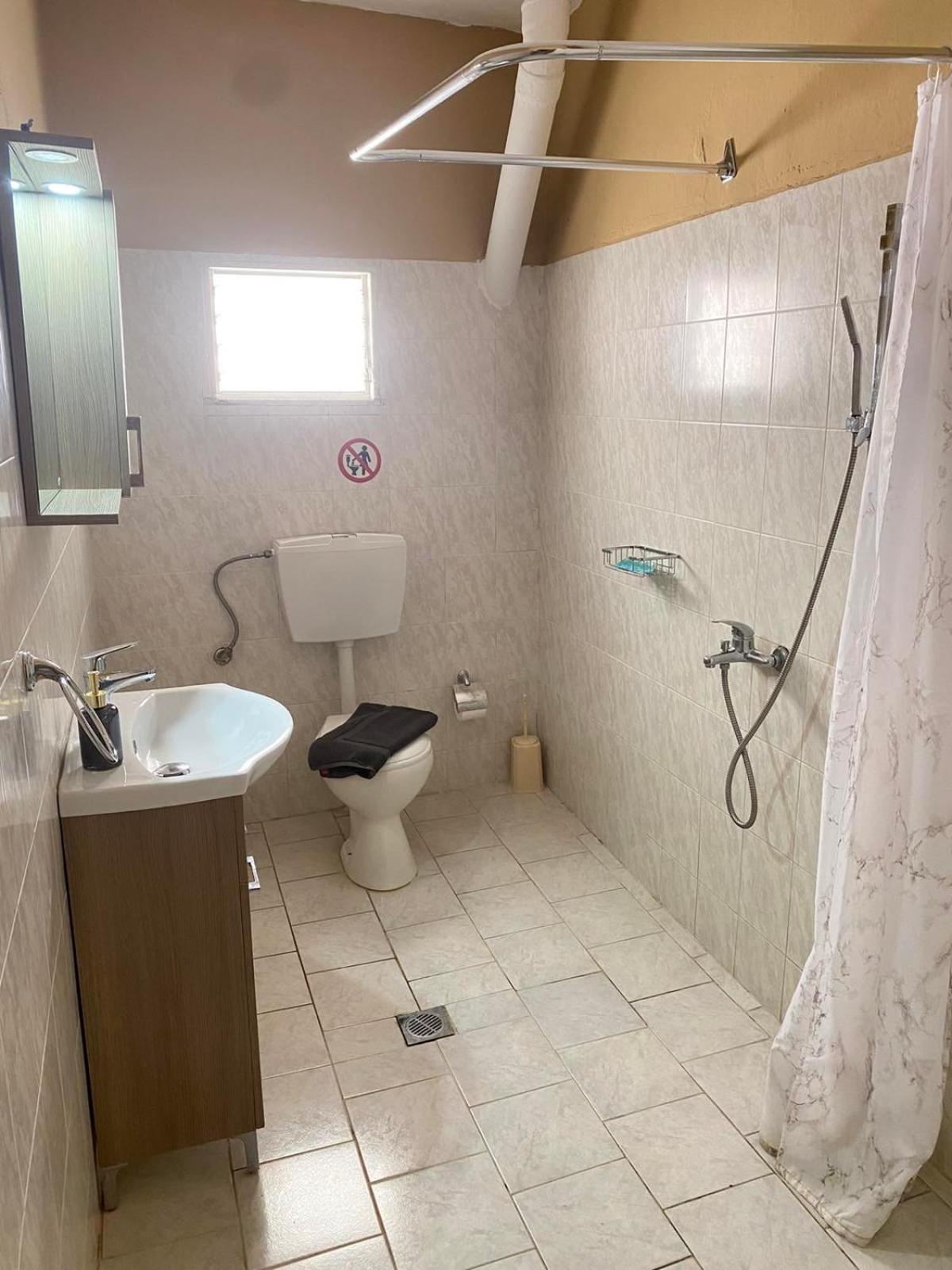 Eudokia Rooms Сарти Екстериор снимка