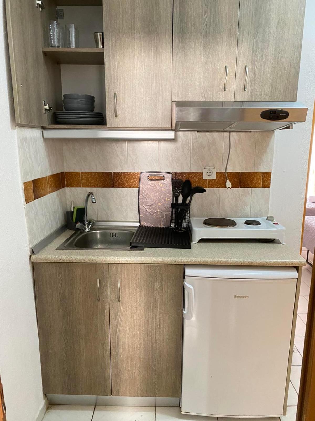 Eudokia Rooms Сарти Екстериор снимка